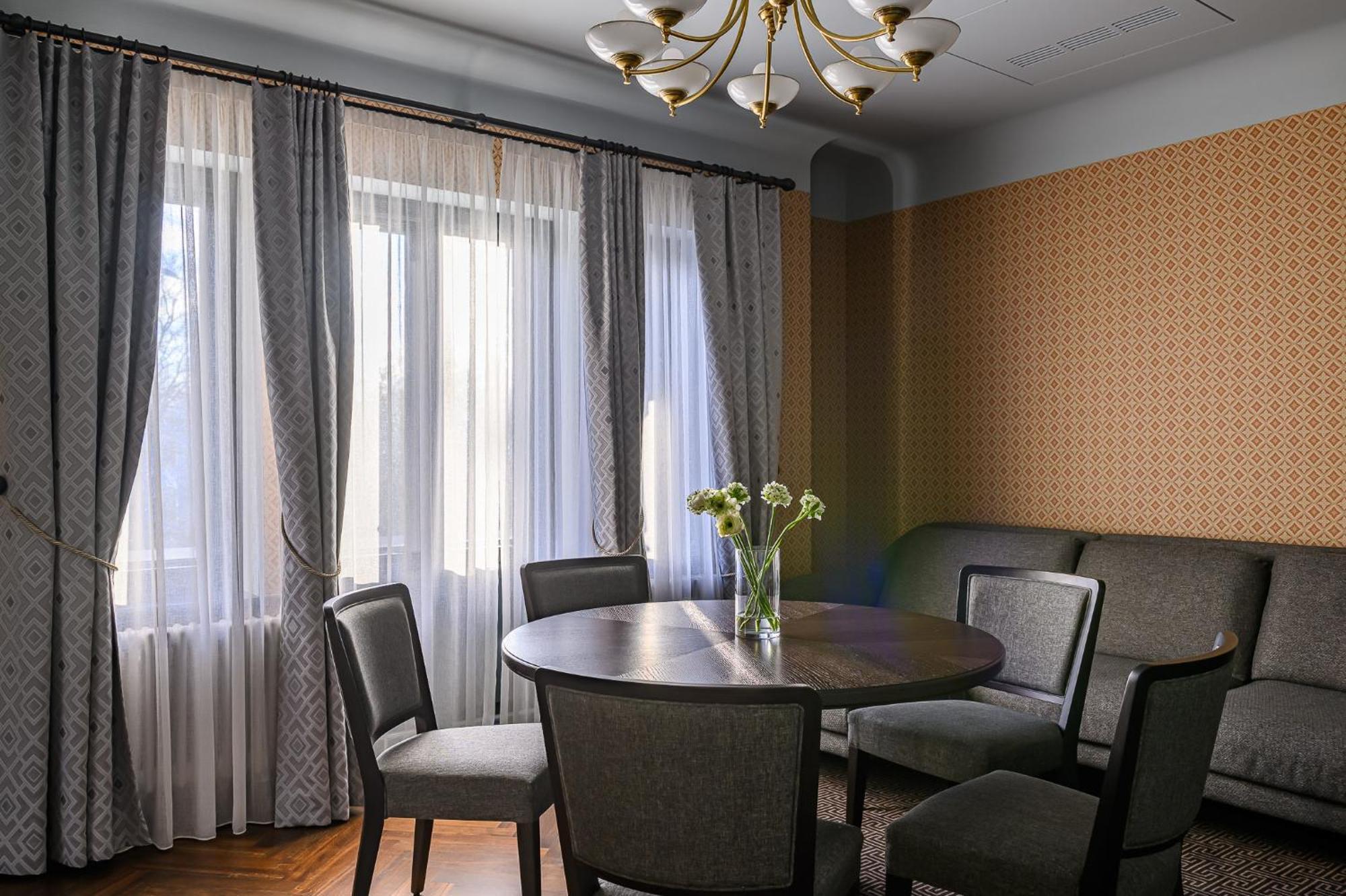 Roze Peldu Residence Liepāja Værelse billede